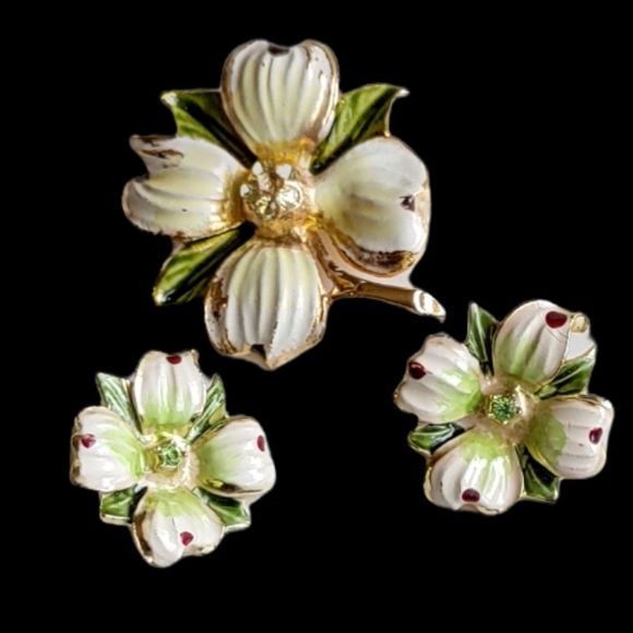 Set Clip on Earings and Brooch Floral Vintage - Picture 1 of 11